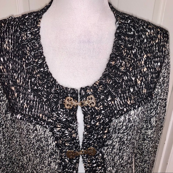 Buckle BKE/BOUTIQUE Crochet/Knit Black & Cream Cardigan Sweater - Picture 6 of 7